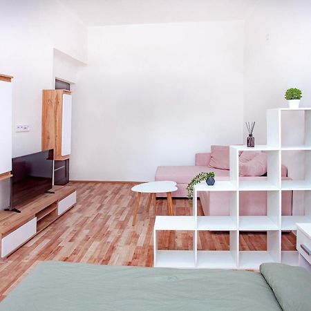 Elegance Apartments 布拉格 外观 照片