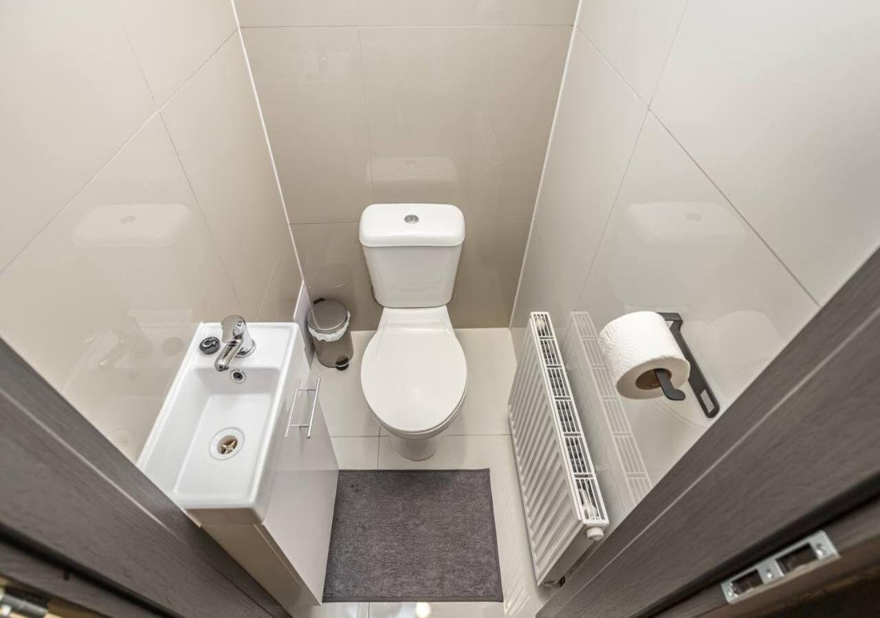 Elegance Apartments 布拉格 外观 照片
