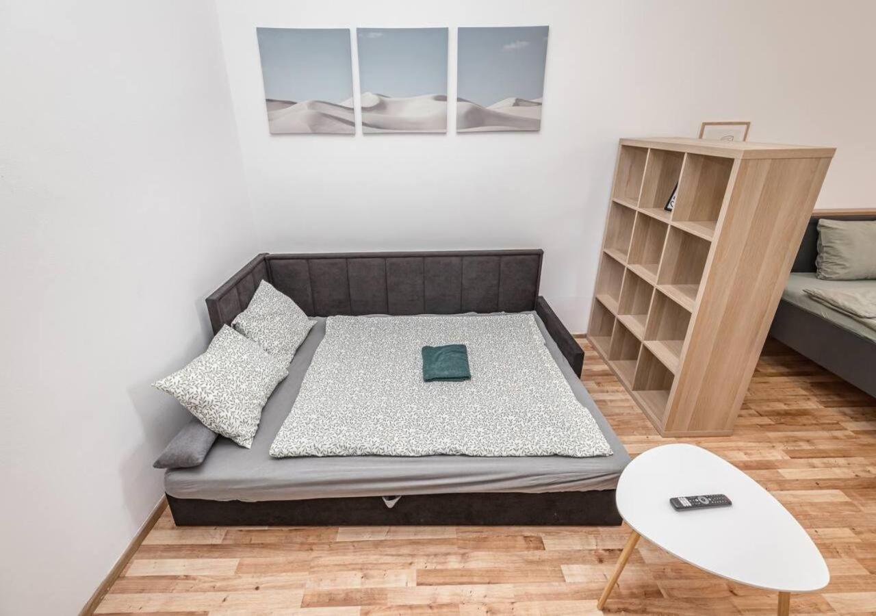 Elegance Apartments 布拉格 外观 照片